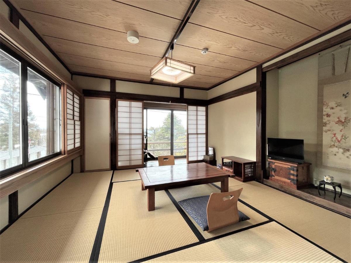宿屋白金家 Yadoya-Shiroganeya 1日1組限定2名から8名様まで 全館貸切り 伝統的建造物の旅籠宿 Traditional Culture Experience Nagano Exterior foto