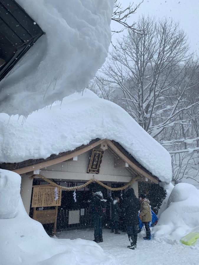 宿屋白金家 Yadoya-Shiroganeya 1日1組限定2名から8名様まで 全館貸切り 伝統的建造物の旅籠宿 Traditional Culture Experience Nagano Exterior foto