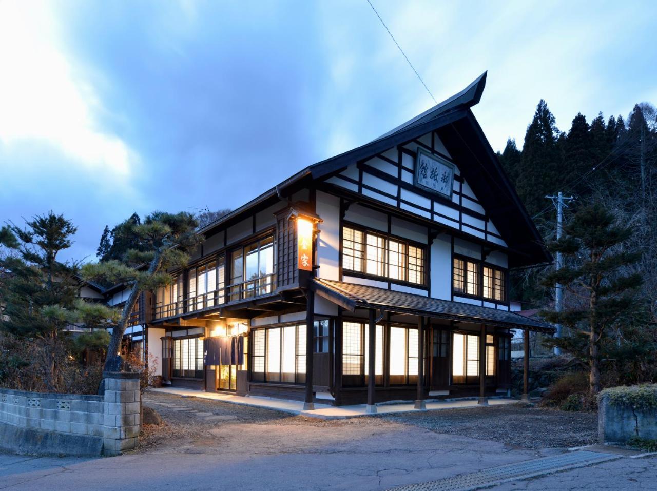 宿屋白金家 Yadoya-Shiroganeya 1日1組限定2名から8名様まで 全館貸切り 伝統的建造物の旅籠宿 Traditional Culture Experience Nagano Exterior foto
